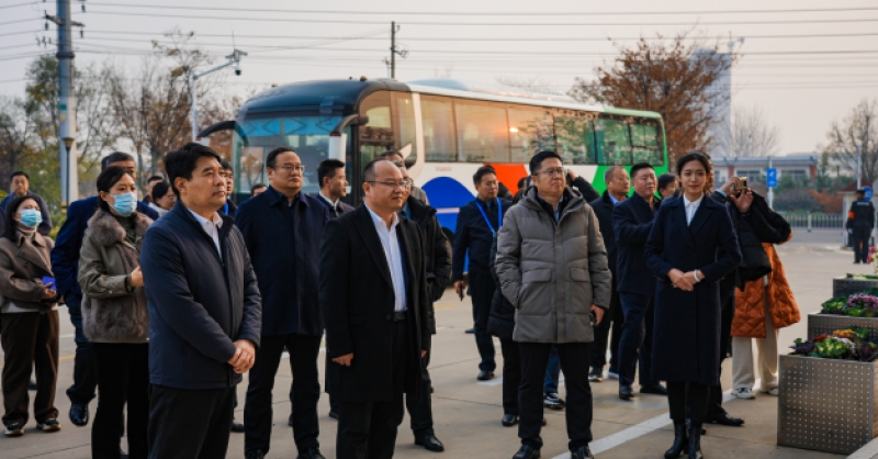 全省工會召開提升職工生活品質現場推進會議并觀摩黃發(fā)·嘻嗨青年社區(qū)