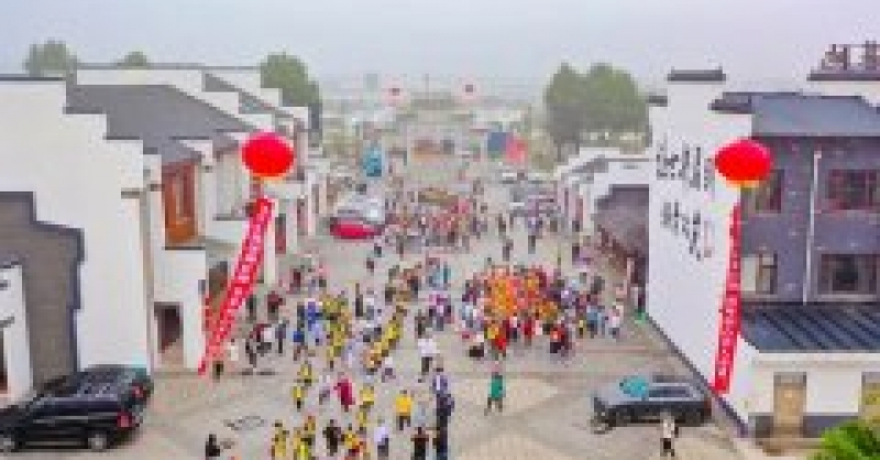 北茶商街粽香濃，千名師生頌黨恩